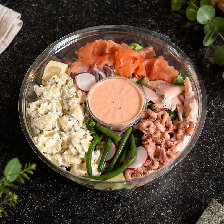 Koude visschotel - gerookte zalm - gerookte forel - garnalen