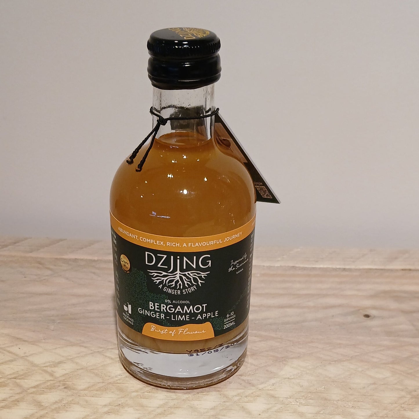 Dzjing Bergamot Ginger Lime Apple